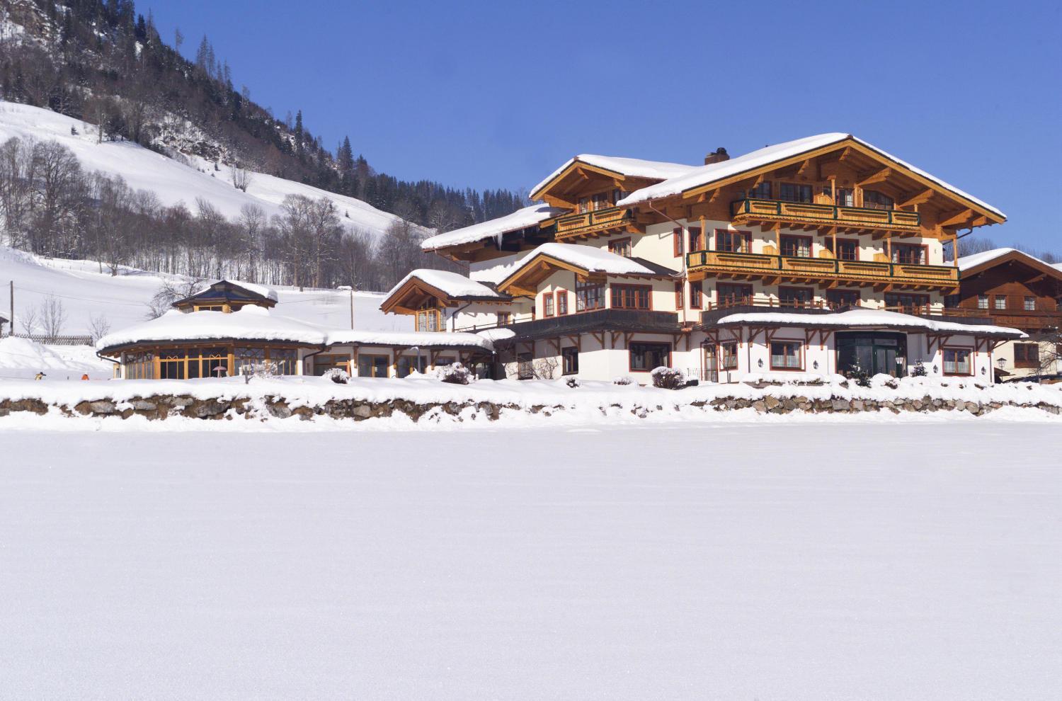 Hotel Feriendorf Ponyhof Fusch an der Grossglocknerstrasse Esterno foto