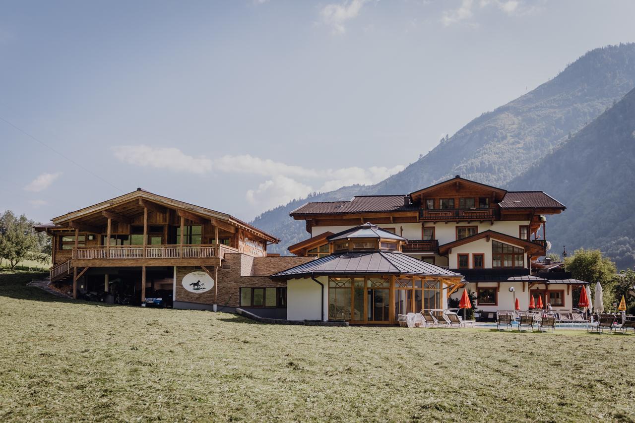 Hotel Feriendorf Ponyhof Fusch an der Grossglocknerstrasse Esterno foto